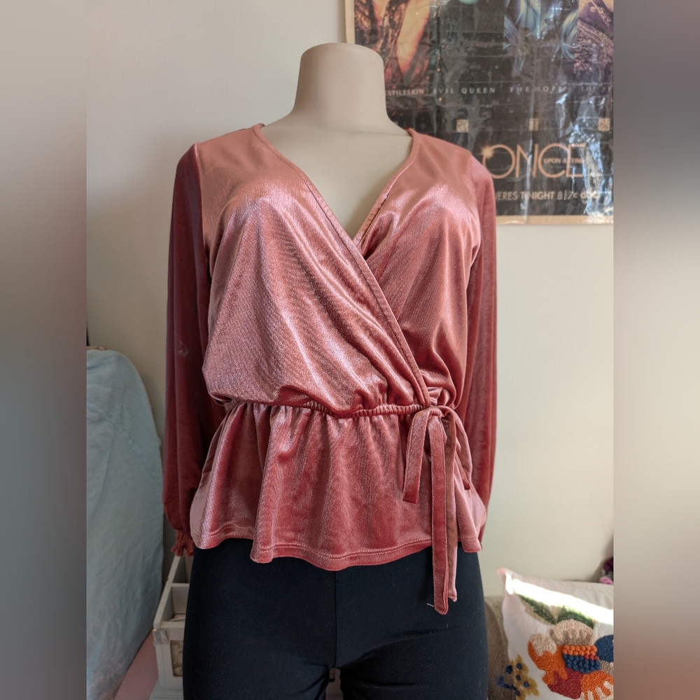 LC Lauren Conrad Velvet Wrap Top Long Sleeve Blouse Peplum Tie Waist Elegant‎